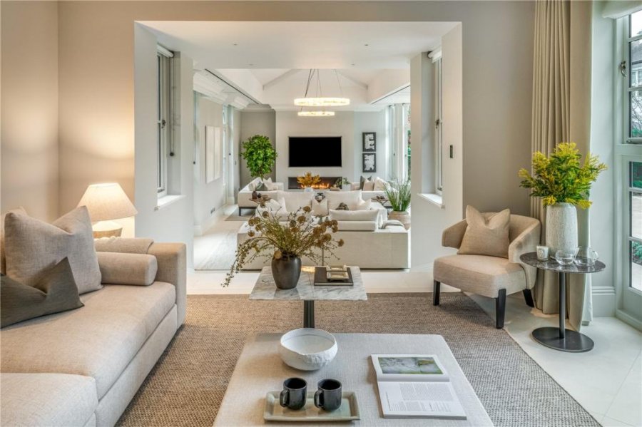 OLUXE LIVING HARRODS EXDISPLAY & CUSTOMER RETURNED DESIGNER