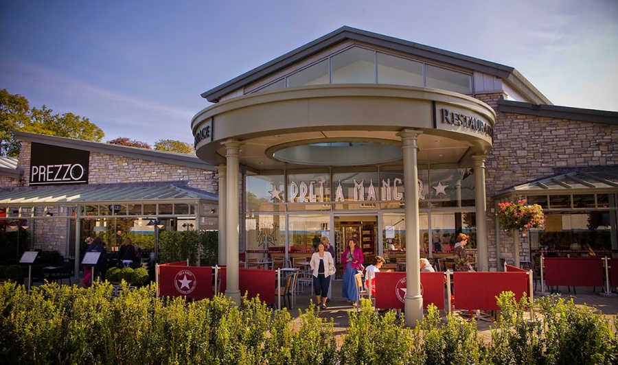 clarks outlet village