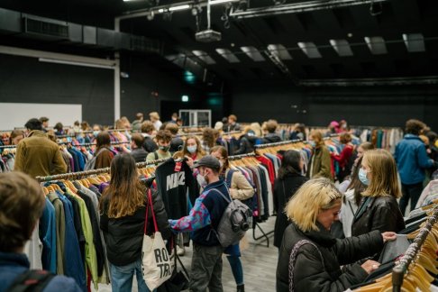 Sheffield Students' Union Headlock Vintage Clothing Sale