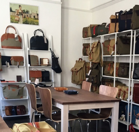 Chapman bags   sample sale/Free G & T Evening