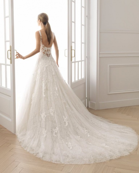 The Wedding Dress Shop Sample Sale