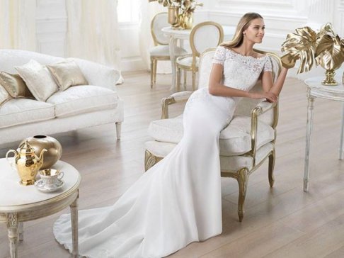 Sample sale  Leonie Claire Bridal Boutique