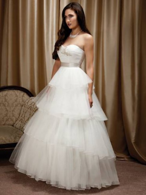 Bridal, Party & Prom Gown Sample Sale
